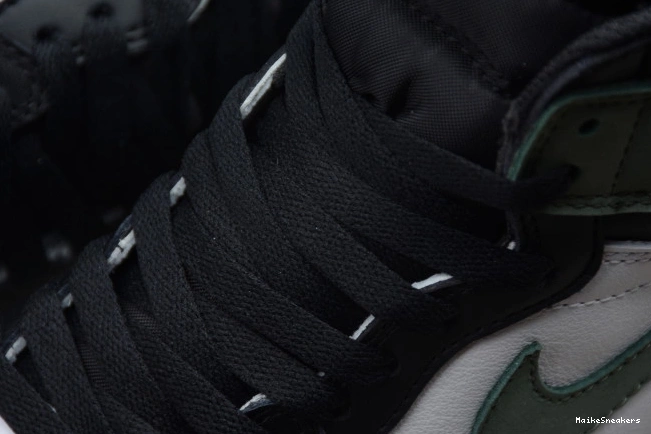 MaikeSneakers 555088-135 Air Retro Jordan Clay High OG Green 1 0725